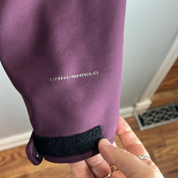 COLUMBIA WOMEN SOFTSHELL JACKET Size Medium - Picture 3 of 10